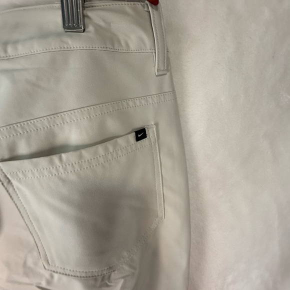 Nike Women’s Golf Pants Size 12 NWT Cream - Picture 10 of 10